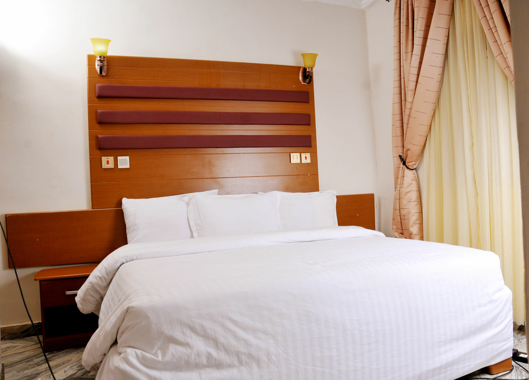 Hotel De Bently Abuja Exterior photo
