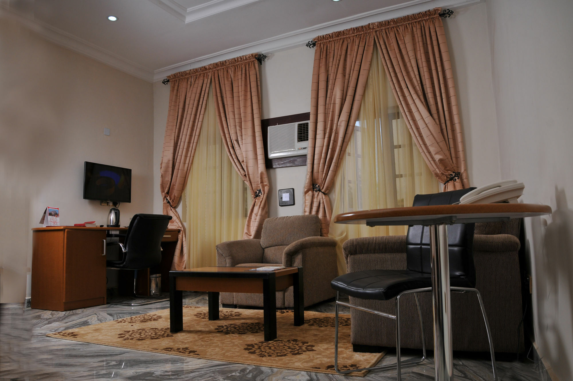 Hotel De Bently Abuja Exterior photo
